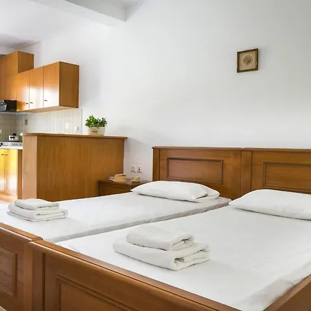 Saulas 3* Lourdata (Kefalonia)